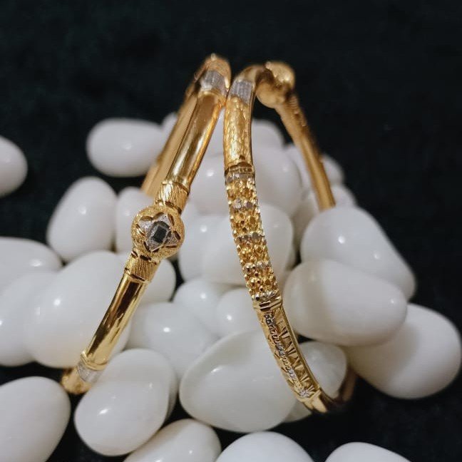 22Kt Gold Elegant Design Kadli