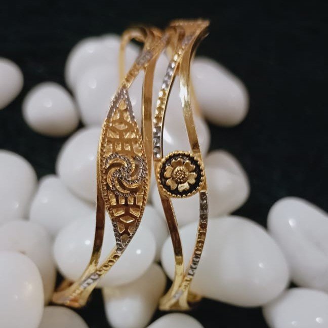916 Gold Antique Bangles