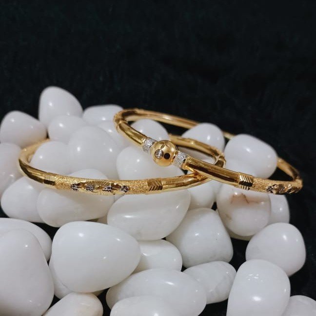 22K Gold Ball Pipe Kadli Bangles