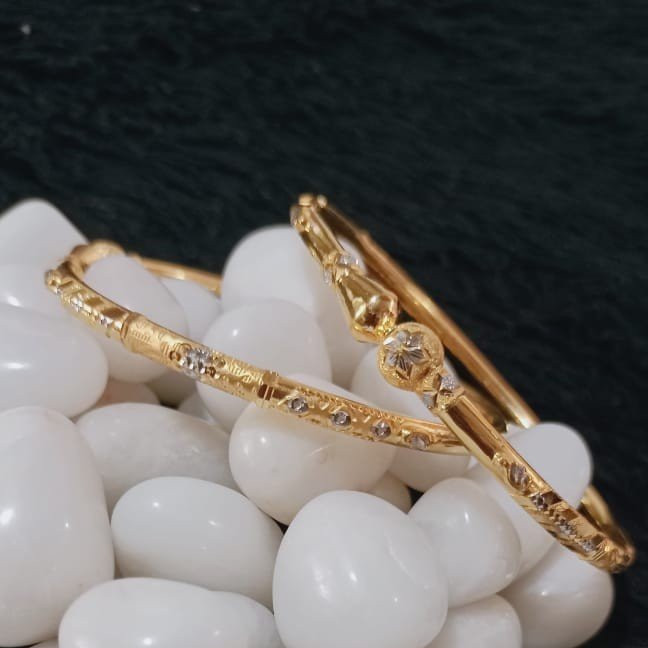 916 Gold Dazzling Copper Kadli Bangle
